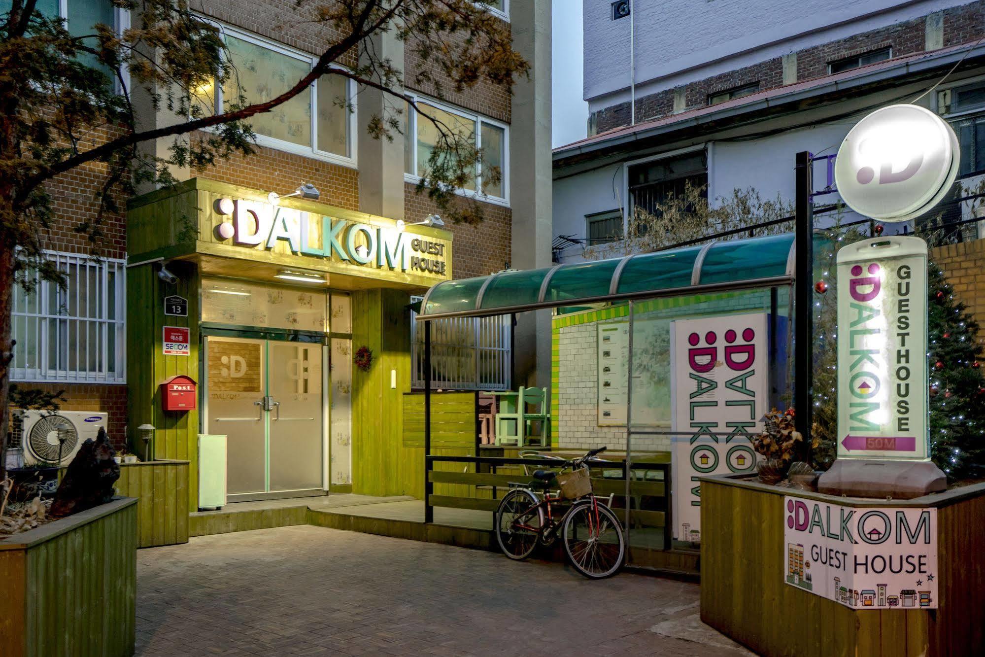 Dalkom Myeongdong Guesthouse Seoul Exterior photo