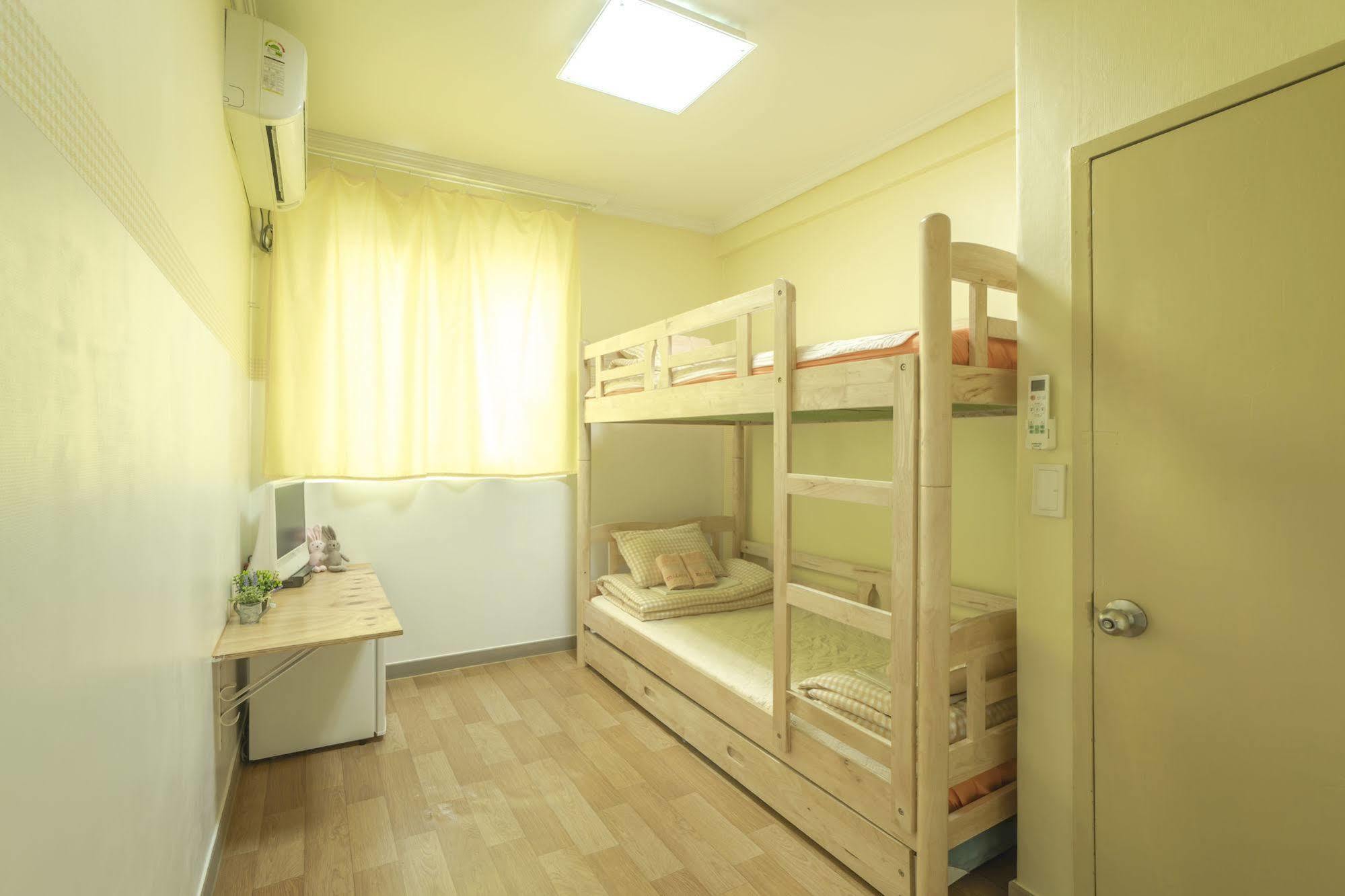 Dalkom Myeongdong Guesthouse Seoul Exterior photo