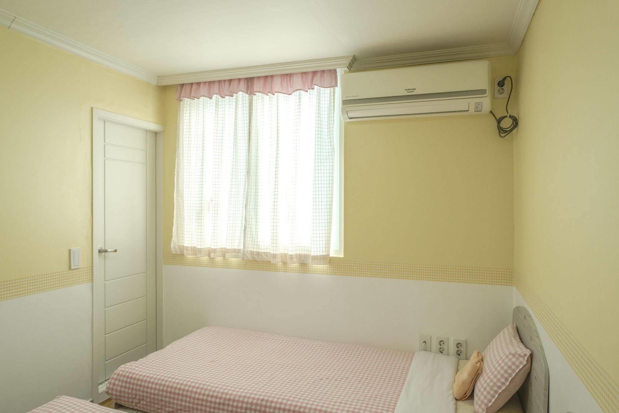 Dalkom Myeongdong Guesthouse Seoul Exterior photo