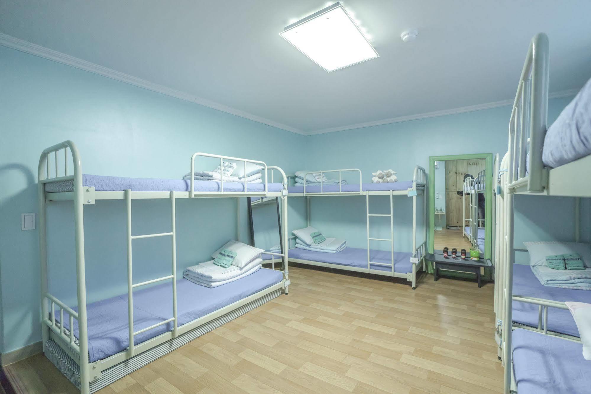 Dalkom Myeongdong Guesthouse Seoul Exterior photo